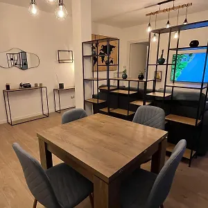  Apartment Boutique House La Fenice Italien